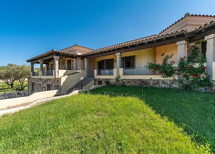 Affittasardegna-case Pompia سينيسكولا